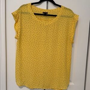 Ann Taylor Yellow Short Sleeve Printed Crewneck Blouse